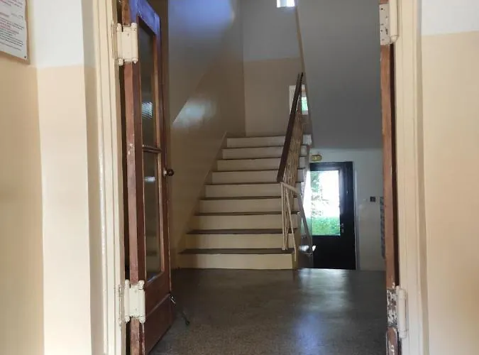 Batorego 22 Centre شقة